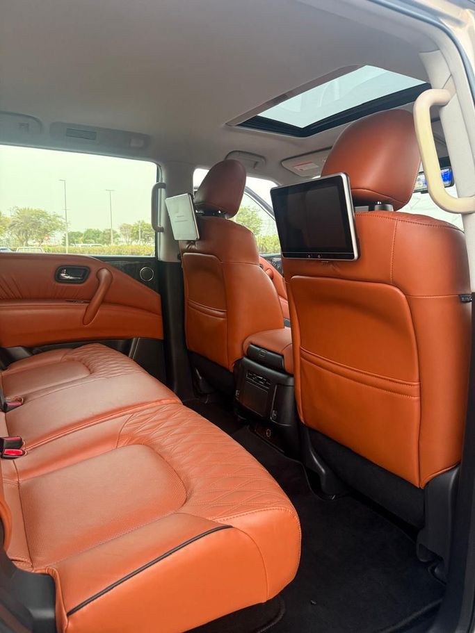 Used Nissan Patrol VI (Y62) Facelift 2, 4.0 l, 2022 in Dubai by Bin Turkeya Motors, Golden color. GCC Specs | AUTO.AE