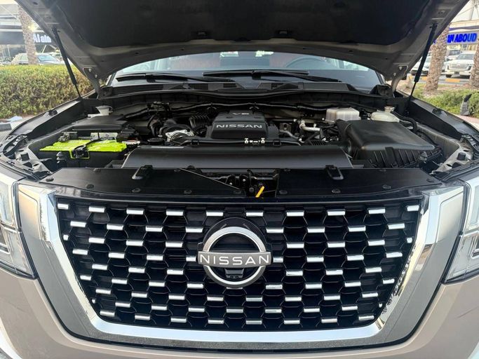 Used Nissan Patrol VI (Y62) Facelift 2, 4.0 l, 2022 in Dubai by Bin Turkeya Motors, Golden color. GCC Specs | AUTO.AE