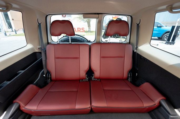Used Nissan Patrol V (Y61) Facelift, 4.8 l, 2024 in Dubai by Linda Cars, White color. GCC Specs | AUTO.AE