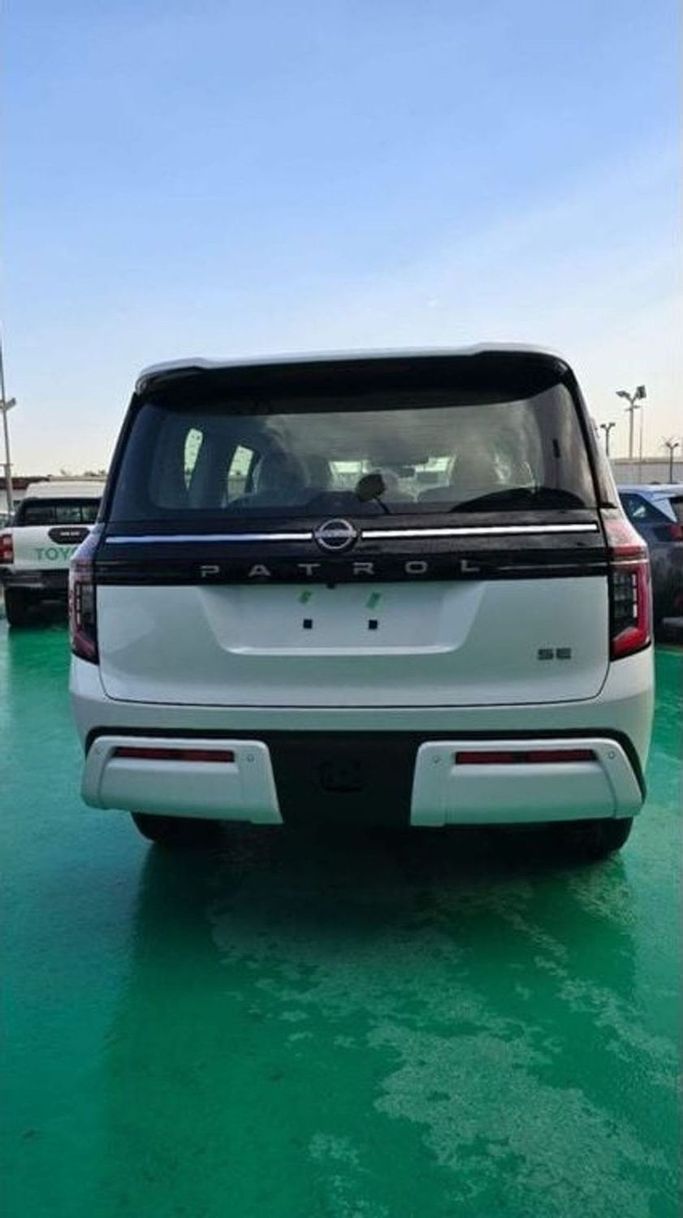 Новый Nissan Patrol VII (Y63), 3.8 л, 2025 в Дубае от Mohamed Hakim Motors Белый цвет. GCC | AUTO.AE