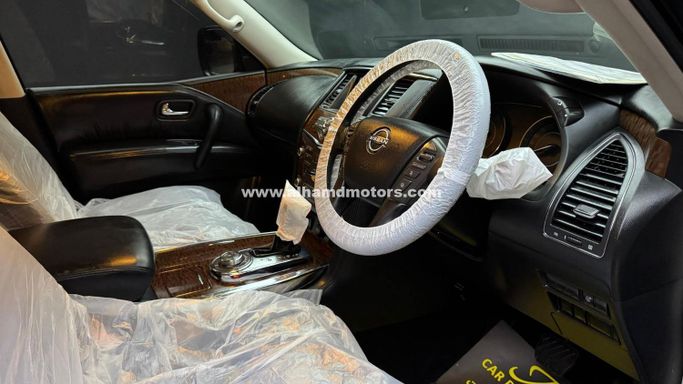 Подержанный Nissan Patrol VI (Y62) Рестайлинг 2, 5.6 л, 2024 в Дубае от Alhamd Motors Черный цвет. Other | AUTO.AE