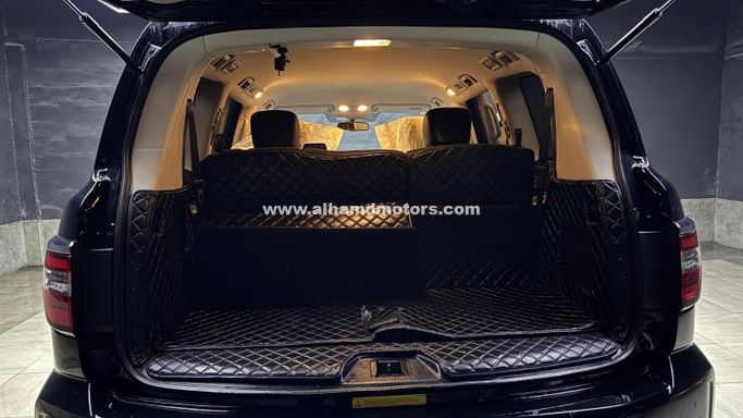 Подержанный Nissan Patrol VI (Y62) Рестайлинг 2, 5.6 л, 2024 в Дубае от Alhamd Motors Черный цвет. Other | AUTO.AE