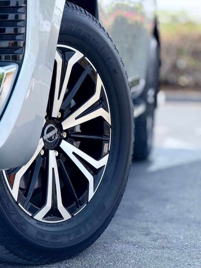 Used Nissan Patrol VI (Y62) Facelift 2, 5.6 l, 2024 in Dubai by Ideal Cars LLC, Silver color. GCC Specs | AUTO.AE