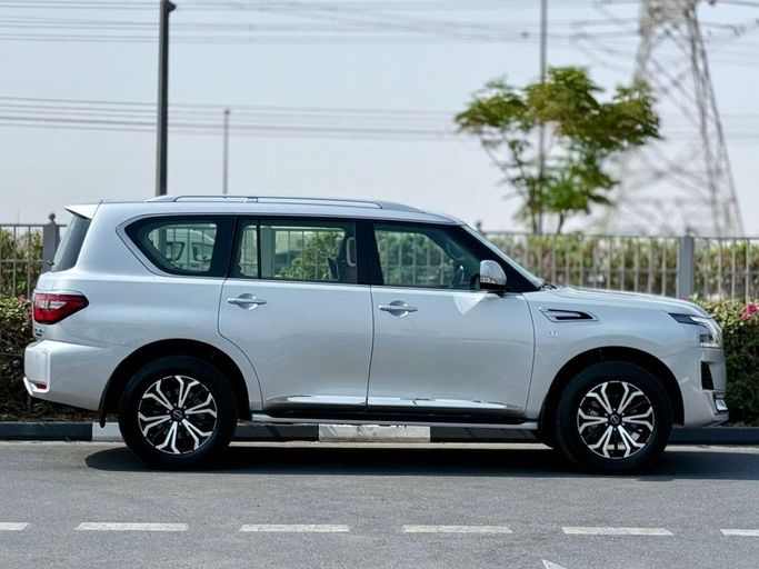 Used Nissan Patrol VI (Y62) Facelift 2, 5.6 l, 2024 in Dubai by Ideal Cars LLC, Silver color. GCC Specs | AUTO.AE