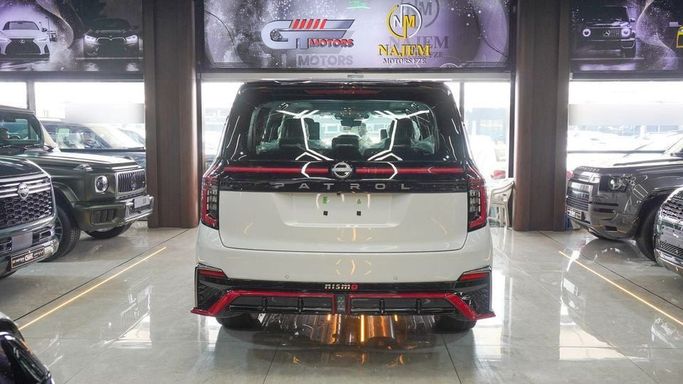 Новый Nissan Patrol VII (Y63), 3.8 л, 2025 в Дубае от Najem Motors Белый цвет. GCC | AUTO.AE
