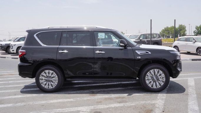 Новый Nissan Patrol VII (Y63), 3.5 л, 2024 в Дубае от Najem Motors Черный цвет. Японская | AUTO.AE