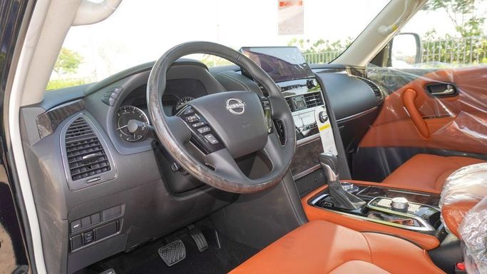 Новый Nissan Patrol VII (Y63), 3.8 л, 2024 в Дубае от Najem Motors Черный цвет. Японская | AUTO.AE