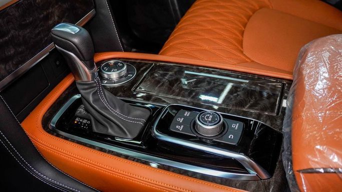 Новый Nissan Patrol VI (Y62) Рестайлинг 2, 5.6 л, 2024 в Дубае от Najem Motors Черный цвет. GCC | AUTO.AE