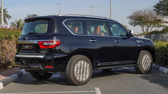 Новый Nissan Patrol VI (Y62) Рестайлинг 2, 5.6 л, 2024 в Дубае от Najem Motors Черный цвет. GCC | AUTO.AE