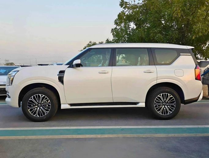 Новый Nissan Patrol VII (Y63), 3.8 л, 2025 в Дубае от SK Motors Белый цвет. Other | AUTO.AE