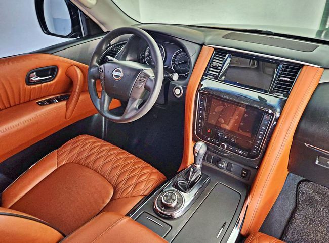 Used Nissan Patrol VI (Y62) Facelift, 4.0 l, 2017 in Dubai by Gulf Motors, Grey color. GCC Specs | AUTO.AE