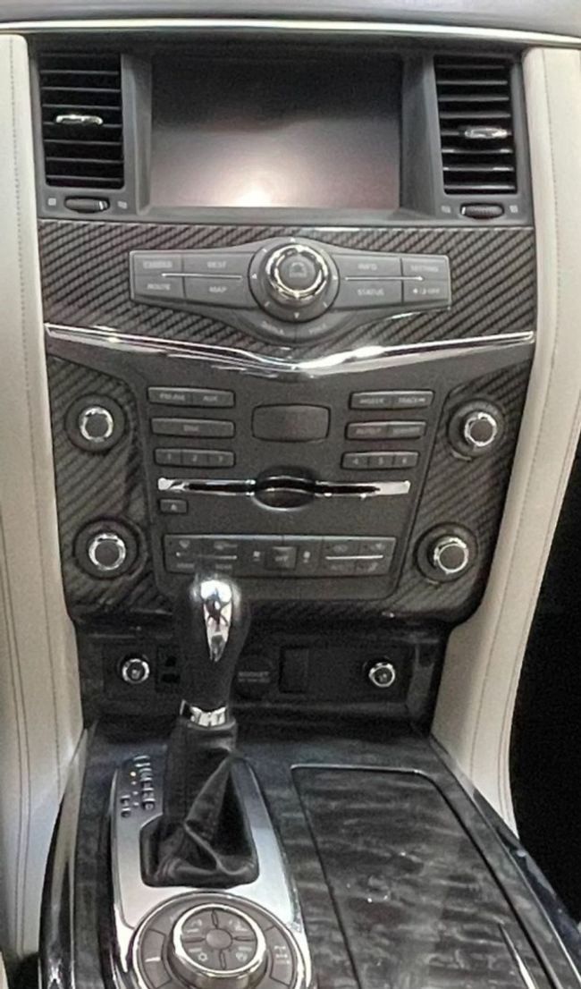 Used Nissan Patrol VI (Y62) Facelift, 5.6 l, 2017 in Dubai by Gulf Motors, Grey color. GCC Specs | AUTO.AE