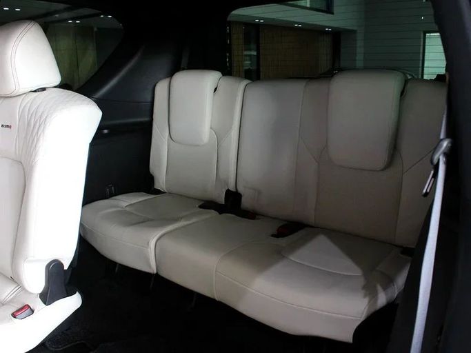 Used Nissan Patrol VI (Y62) Facelift, 5.6 l, 2016 in Dubai by Hot Wheel Used Motors, Black color. GCC Specs | AUTO.AE