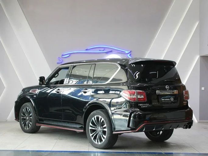 Used Nissan Patrol VI (Y62) Facelift, 5.6 l, 2016 in Dubai by Hot Wheel Used Motors, Black color. GCC Specs | AUTO.AE