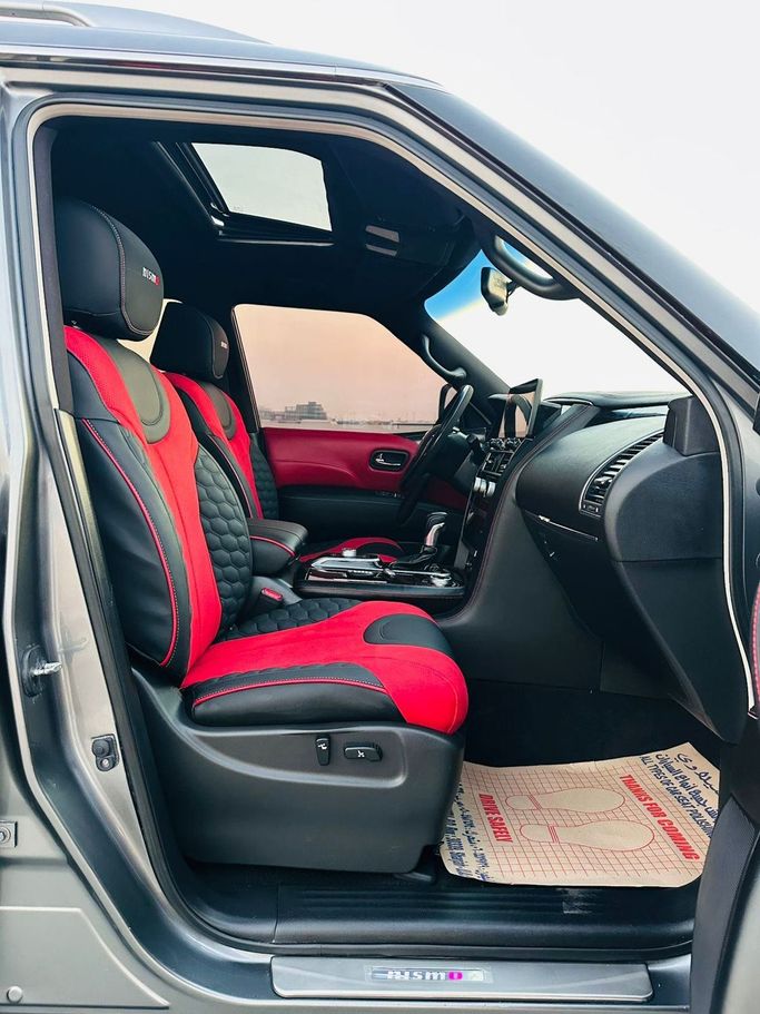 Used Nissan Patrol VI (Y62) Facelift, 5.6 l, 2015 in Dubai by Al Balora Al Bayda Used Cars, Grey color. Other | AUTO.AE