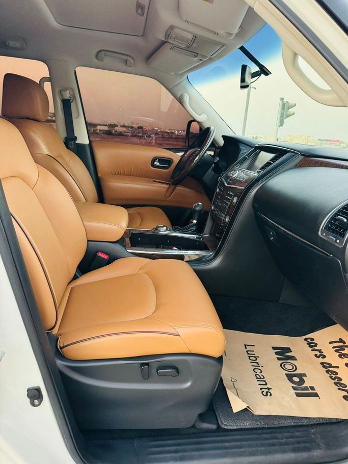 Used Nissan Patrol VI (Y62) Facelift, 5.6 l, 2017 in Dubai by Al Balora Al Bayda Used Cars, White color. Other | AUTO.AE