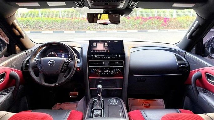 Подержанный Nissan Patrol VI (Y62) Рестайлинг 2, 5.6 л, 2023 в Дубае от AG Motors Белый цвет. GCC | AUTO.AE