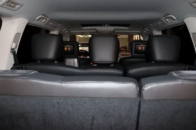 Подержанный Nissan Patrol VI (Y62) Рестайлинг 2, 5.6 л, 2021 в Дубае от Billionaire Motors Синий цвет. GCC | AUTO.AE