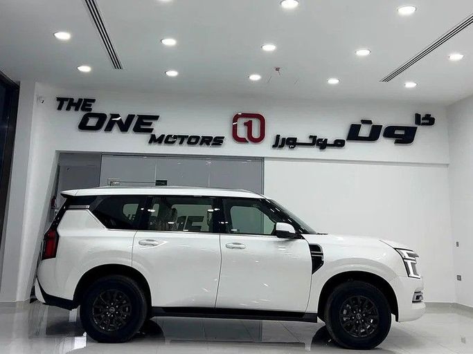 Новый Nissan Patrol VII (Y63), 3.8 л, 2026 в Дубае от The One Motors Белый цвет. GCC | AUTO.AE