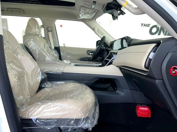 Новый Nissan Patrol VII (Y63), 3.8 л, 2026 в Дубае от The One Motors Белый цвет. GCC | AUTO.AE