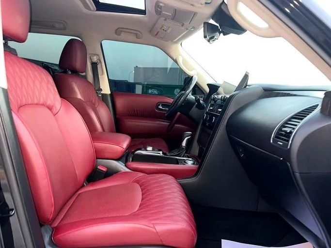 Подержанный Nissan Patrol VI (Y62) Рестайлинг 2, 4.0 л, 2022 в Дубае от The One Motors Черный цвет. GCC | AUTO.AE