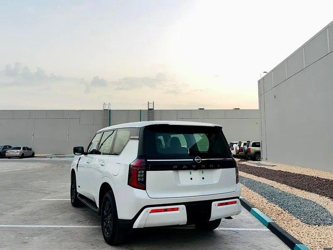 Новый Nissan Patrol VII (Y63), 3.5 л, 2026 в Дубае от The One Motors Белый цвет. GCC | AUTO.AE