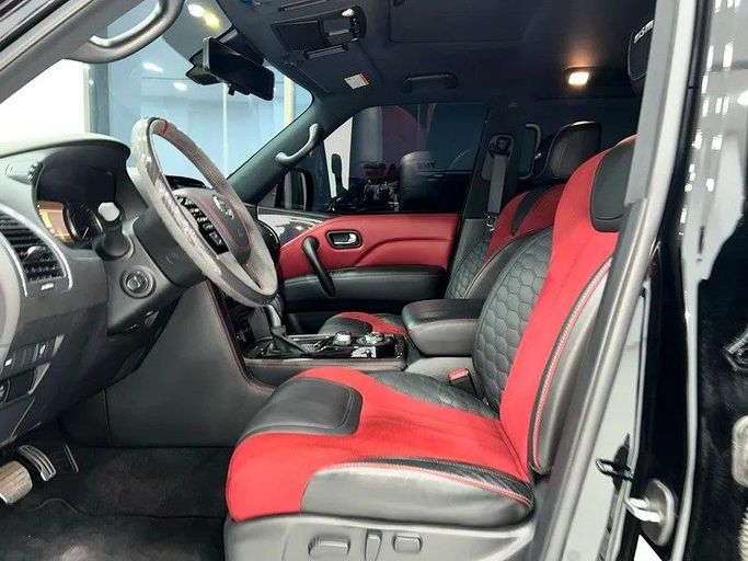 Подержанный Nissan Patrol VI (Y62) Рестайлинг 2, 5.6 л, 2021 в Дубае от The One Motors Черный цвет. GCC | AUTO.AE