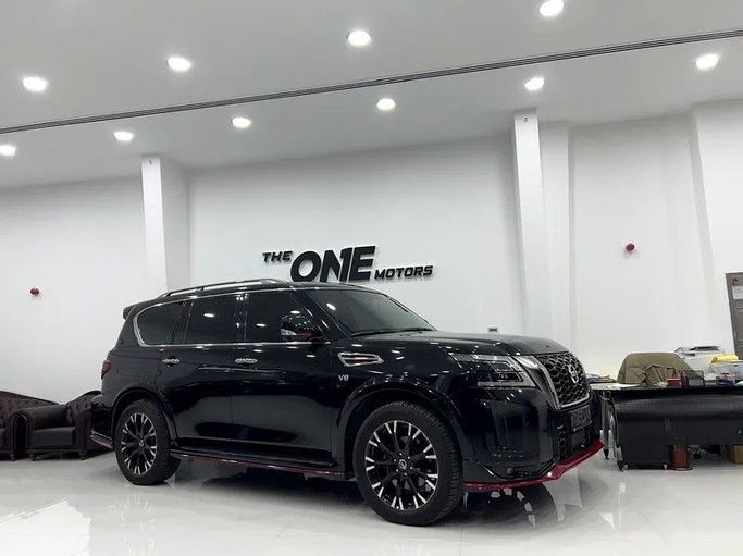 Подержанный Nissan Patrol VI (Y62) Рестайлинг 2, 5.6 л, 2021 в Дубае от The One Motors Черный цвет. GCC | AUTO.AE