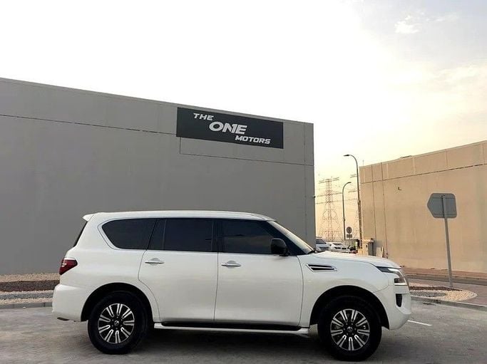 Подержанный Nissan Patrol VI (Y62) Рестайлинг 2, 4.0 л, 2020 в Дубае от The One Motors Белый цвет. GCC | AUTO.AE