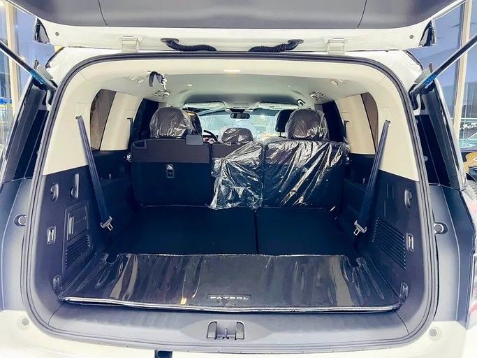 Used Nissan Patrol VII (Y63), 3.8 l, 2026 in Dubai by Al Borj Motors, White color. GCC Specs | AUTO.AE