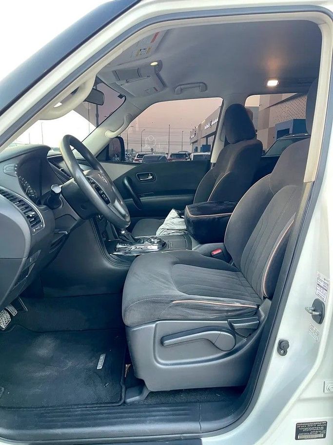Used Nissan Patrol VI (Y62) Facelift 2, 4.0 l, 2020 in Dubai by Al Borj Motors, White color. GCC Specs | AUTO.AE