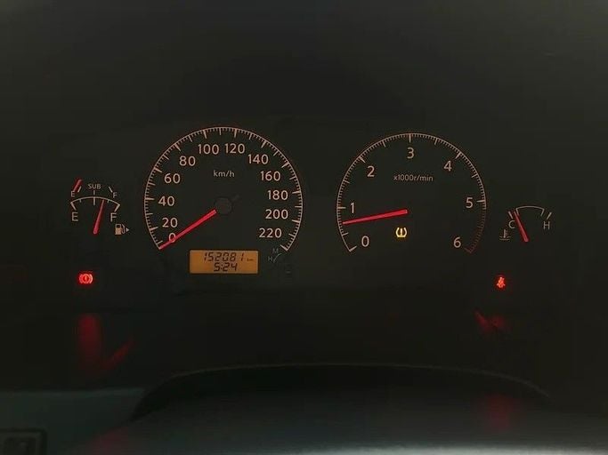 Used Nissan Patrol V (Y61) Facelift, 4.8 l, 2021 in Dubai by Al Borj Motors, Silver color. GCC Specs | AUTO.AE