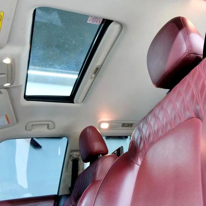 Used Nissan Patrol VI (Y62) Facelift 2, 4.0 l, 2022 in Dubai by Carzilla Motors, White color. GCC Specs | AUTO.AE