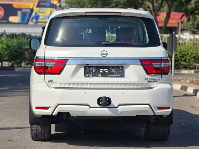 Used Nissan Patrol VI (Y62) Facelift 2, 5.6 l, 2022 in Dubai by US Motors, White color. GCC Specs | AUTO.AE