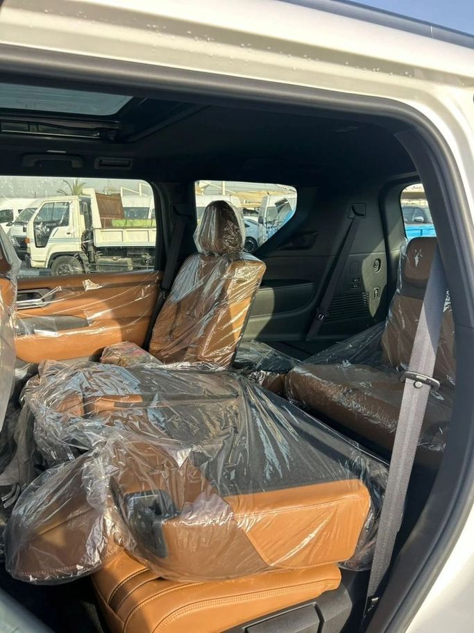 New Nissan Patrol VII (Y63), 3.5 l, 2025 in Dubai by World Center Motors FZE, White color. GCC Specs | AUTO.AE