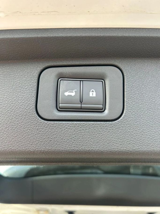 New Nissan Patrol VII (Y63), 3.5 l, 2025 in Dubai by World Center Motors FZE, White color. GCC Specs | AUTO.AE