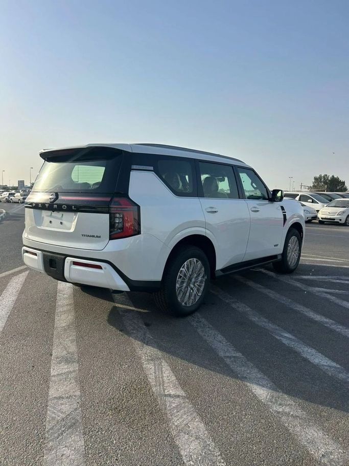 New Nissan Patrol VII (Y63), 3.5 l, 2025 in Dubai by World Center Motors FZE, White color. GCC Specs | AUTO.AE