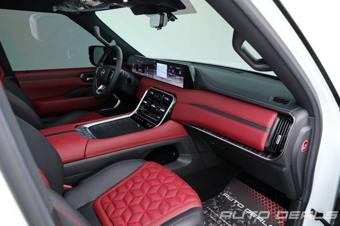 Подержанный Nissan Patrol VII (Y63), 3.5 л, 2025 в Дубае от AUTO DEALS Белый цвет. GCC | AUTO.AE