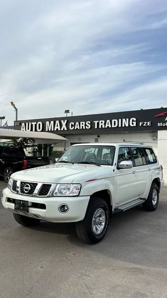 Новый Nissan Patrol V (Y61) Рестайлинг, 4.8 л, 2024 в Дубае от Auto Max Cars Trading FZe Белый цвет. GCC | AUTO.AE