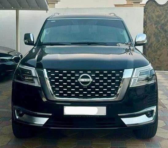 مستعملة Nissan Patrol عملية فيس ليفت VI (Y62) 2, 4.0 l, 2023 في في دبي من LiveCars، اللون أسود. مواصفات الخليج | AUTO.AE