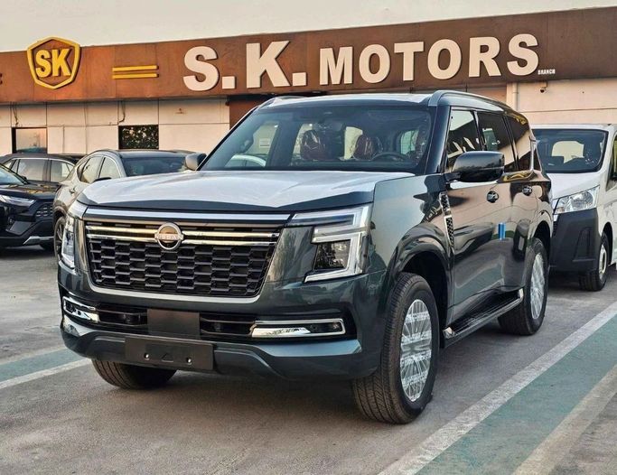 جديدة Nissan Patrol سابعاً (Y63), 3.8 l, 2026 في في الإمارات, دبي من SK Motors، اللون أخضر. مواصفات الخليج | AUTO.AE | إعلان #257534