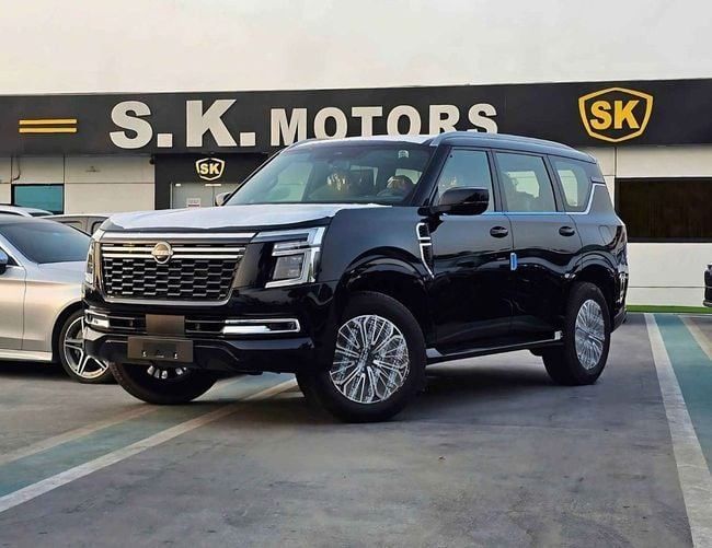 جديدة Nissan Patrol سابعاً (Y63), 3.8 l, 2026 في في الإمارات, دبي من SK Motors، اللون أسود. مواصفات الخليج | AUTO.AE | إعلان #257553