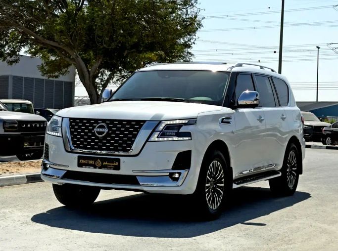 Used Nissan Patrol VI (Y62) Facelift 2, 5.6 l, 2024 in Dubai by Q Motors, White color. GCC Specs | AUTO.AE | Listing #263543