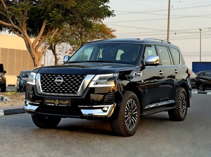 Used Nissan Patrol VI (Y62) Facelift 2, 5.6 l, 2024 in Dubai by Q Motors, Black color. GCC Specs | AUTO.AE | Listing #263545