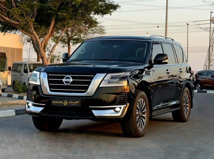 مستعملة Nissan Patrol عملية فيس ليفت VI (Y62) 2, 5.6 l, 2021 في في دبي من Q Motors، اللون أسود. مواصفات الخليج | AUTO.AE | إعلان #263549