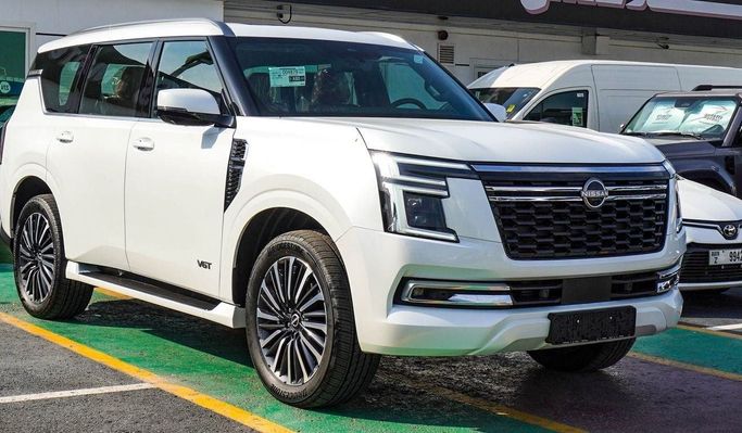 جديدة Nissan Patrol سابعاً (Y63), 3.5 l, 2025 في في الإمارات, دبي من Atlantis Motors FZE، اللون أبيض. مواصفات الخليج | AUTO.AE | إعلان #265646