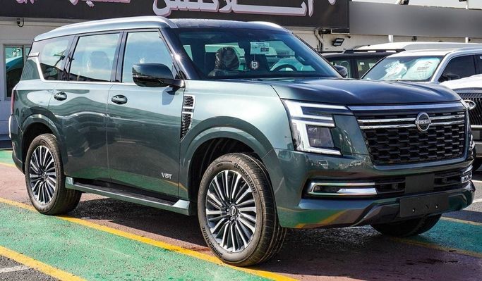 جديدة Nissan Patrol سابعاً (Y63), 3.5 l, 2025 في في الإمارات, دبي من Atlantis Motors FZE، اللون أخضر. مواصفات الخليج | AUTO.AE | إعلان #265881