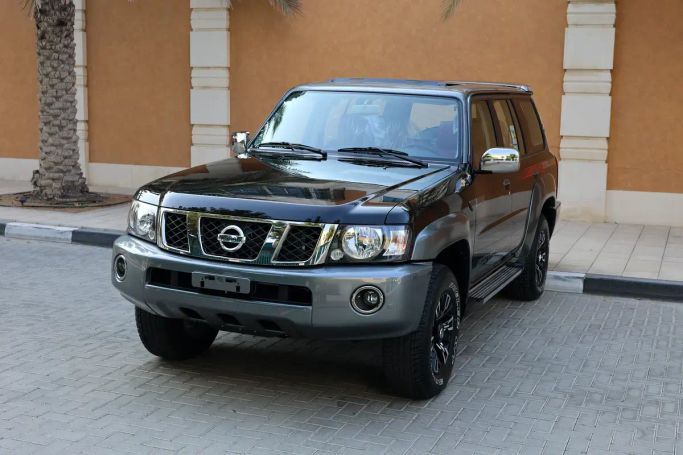 مستعملة Nissan Patrol عملية فيس ليفت V (Y61), 4.8 l, 2024 في في دبي من AL MARWA CARS، اللون أسود. مواصفات الخليج | AUTO.AE | إعلان #267023