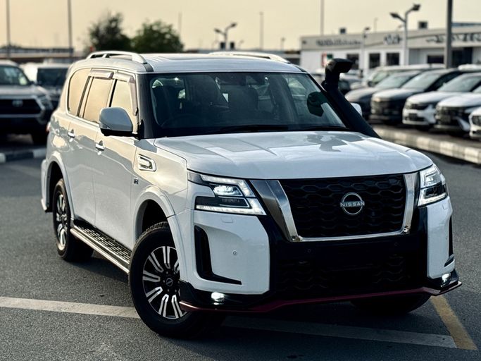 مستعملة Nissan Patrol عملية فيس ليفت VI (Y62) 2, 5.6 l, 2023 في في دبي من REAAN MOTORS FZE، اللون أبيض. المواصفات الأسترالية | AUTO.AE | إعلان #272061