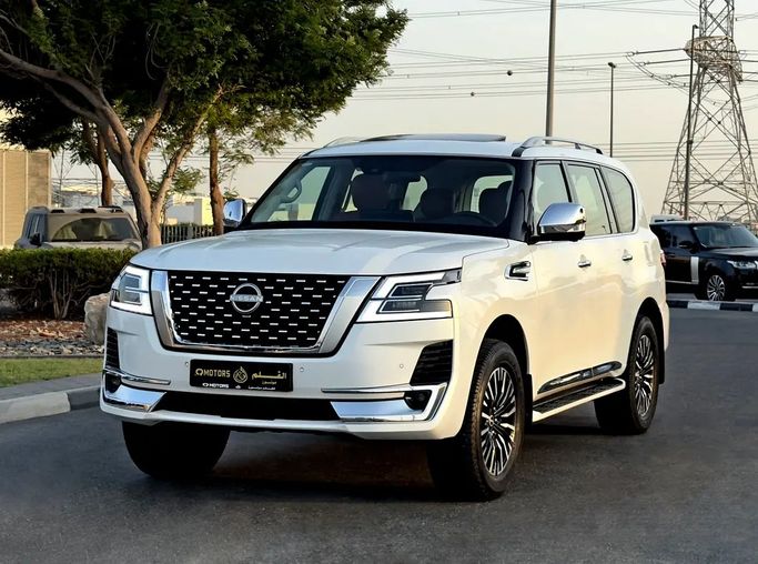 مستعملة Nissan Patrol عملية فيس ليفت VI (Y62) 2, 4.0 l, 2024 في في الإمارات, دبي من Q Motors، اللون أبيض. مواصفات الخليج | AUTO.AE | إعلان #282480